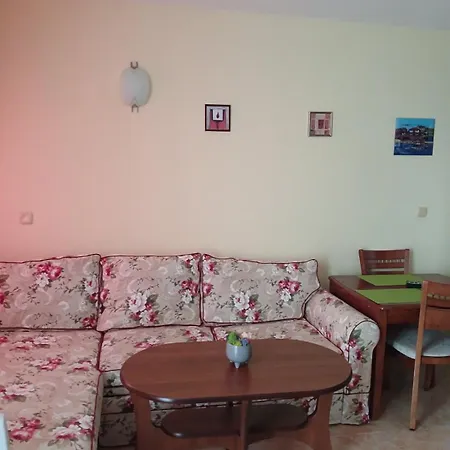 Sunny Elit 4 - With Balcony Apartmán *